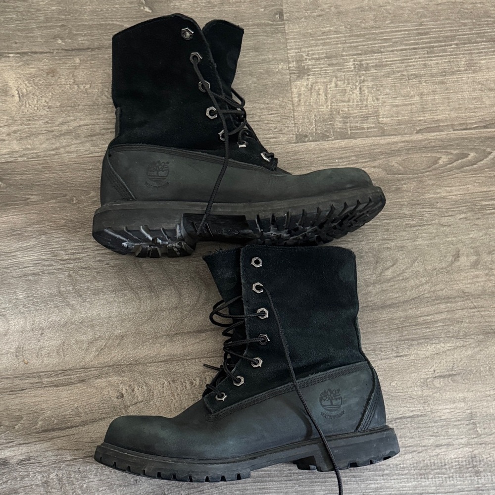 Timberland Black suede Lace-Up Boots - US 6.5 women’s